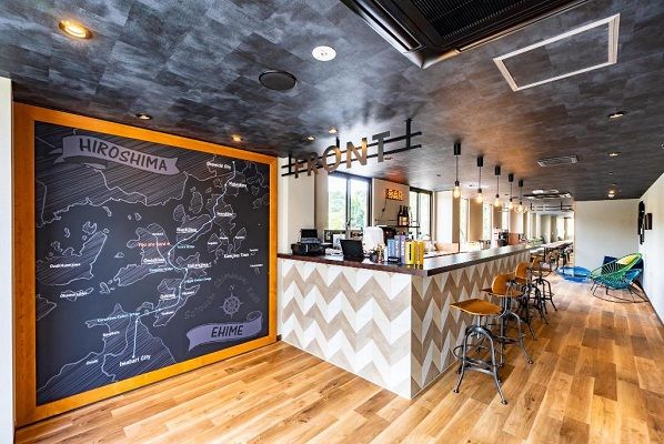 Lát sàn gỗ quán cafe