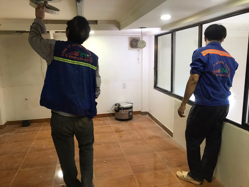 Hình ảnh sửa chữa mặt bằng