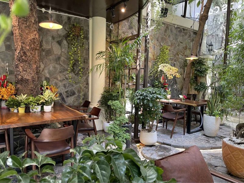 Thiết kế quán cafe sân vườn đẹp