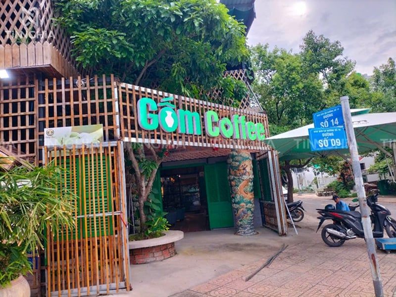 Thi công biển hiệu cafe
